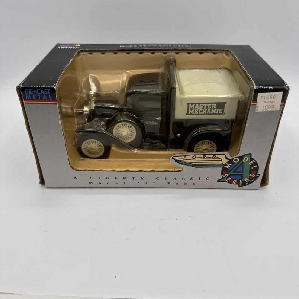 Liberty Classic Master Mechanic Ford Model A Pickup Coin Bank 1:25 #1203 New
